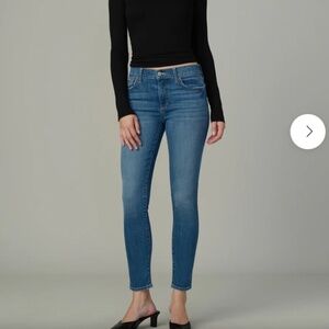 Joe’s Jeans Skinny Mid-Rise Ankle Jean Size 29